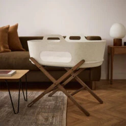 Snuz SnuzBaskit Dark Grey Moses Basket & Dove Grey Stand -Push Chair Expert Sales 4864 main 480x480 crop center d16a08c4 85d1 43f5 951a 9200c82f7d7a