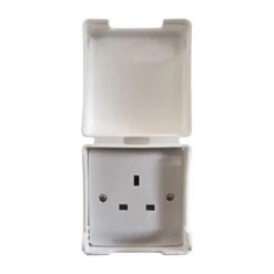 BabySecurity BabySecurity Single Electric Plug Socket Cover - White