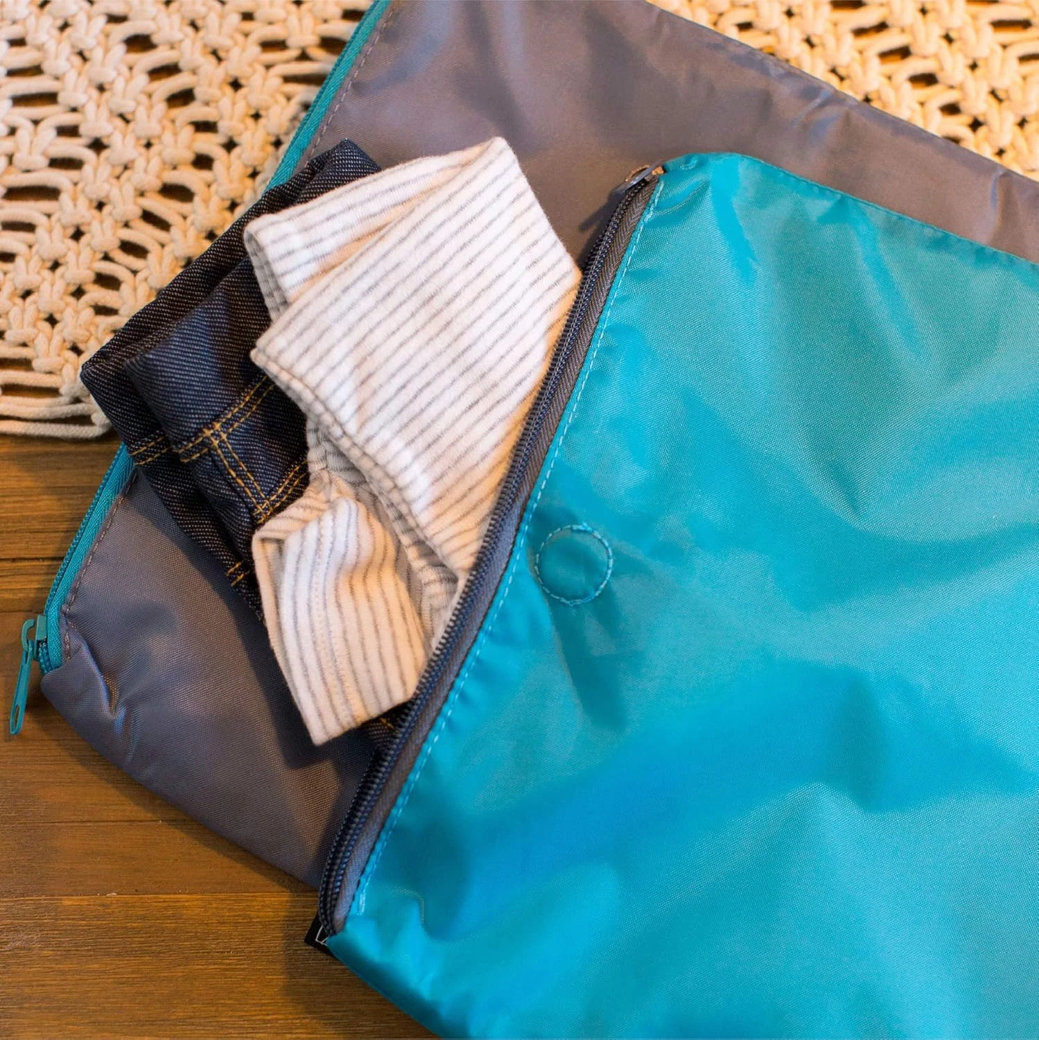 JL Childress JL Childress Wet-To-Go Zipped Nappy Bags Set - Pink / Grey JL Childress JL Childress Wet-To-Go Zipped Nappy Bags Set - Pink / Grey -Push Chair Expert Sales 91dbiPE9e L. AC SL1500 1