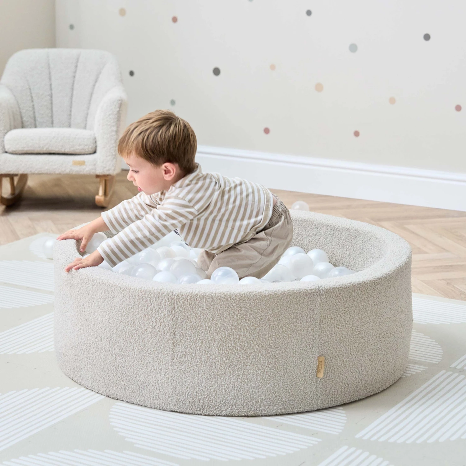 Tutti Bambini Tutti Bambini Bola Baby Ball Pit with Balls - Mushroom Tutti Bambini Tutti Bambini Bola Baby Ball Pit With Balls - Mushroom -Push Chair Expert Sales Bola Baby Ball Pit Mushroom 2 scaled