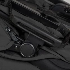 Silver Cross Silver Cross Pop Stroller - Space -Push Chair Expert Sales Pop 2024 Space CarryHandle Detail