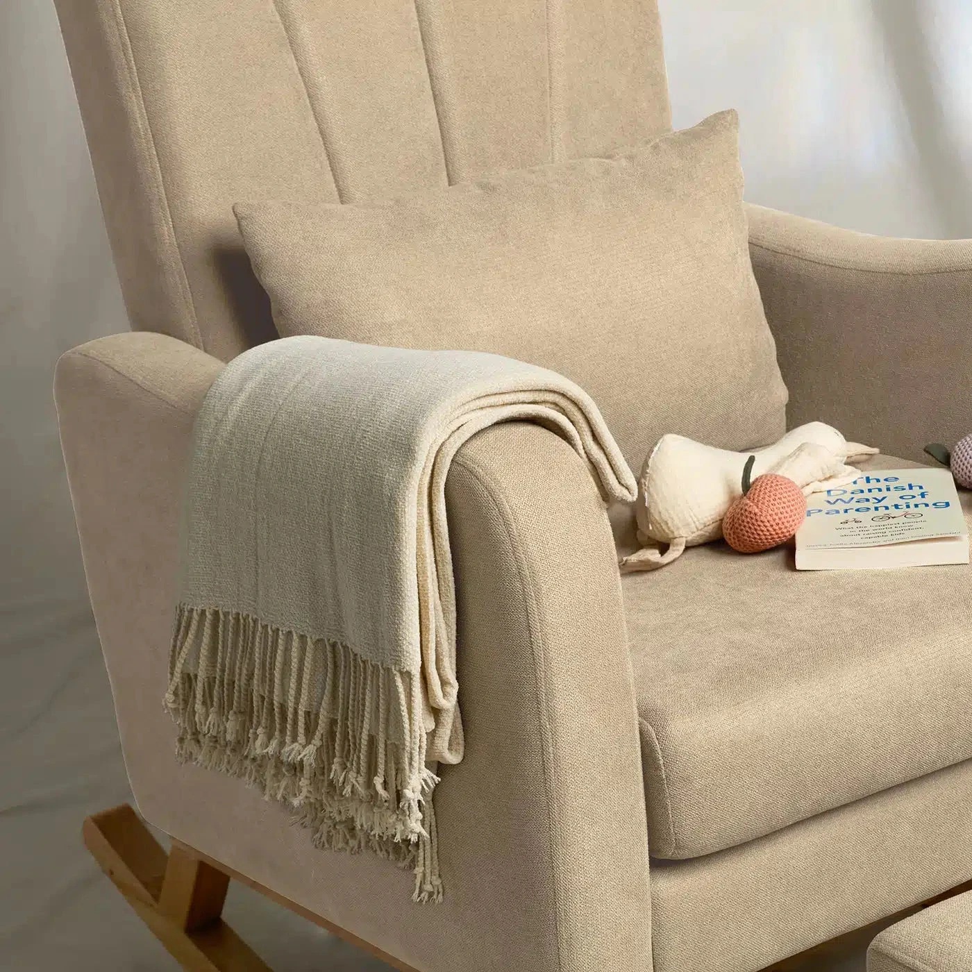 Silver Cross Silver Cross Carmel Nursery Rocking Chair & Foot Stool – Almond Silver Cross Silver Cross Carmel Nursery Rocking Chair & Foot Stool – Almond -Push Chair Expert Sales Silver Cross Carmel Nursing Chair LS3 jpg