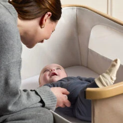 Silver Cross Silver Cross Lunar Bedside Crib – Oatmeal -Push Chair Expert Sales lunar hotspot1 box2 1000x1000 83e55bd9 d22f 4168 ae89 69370ba2704d